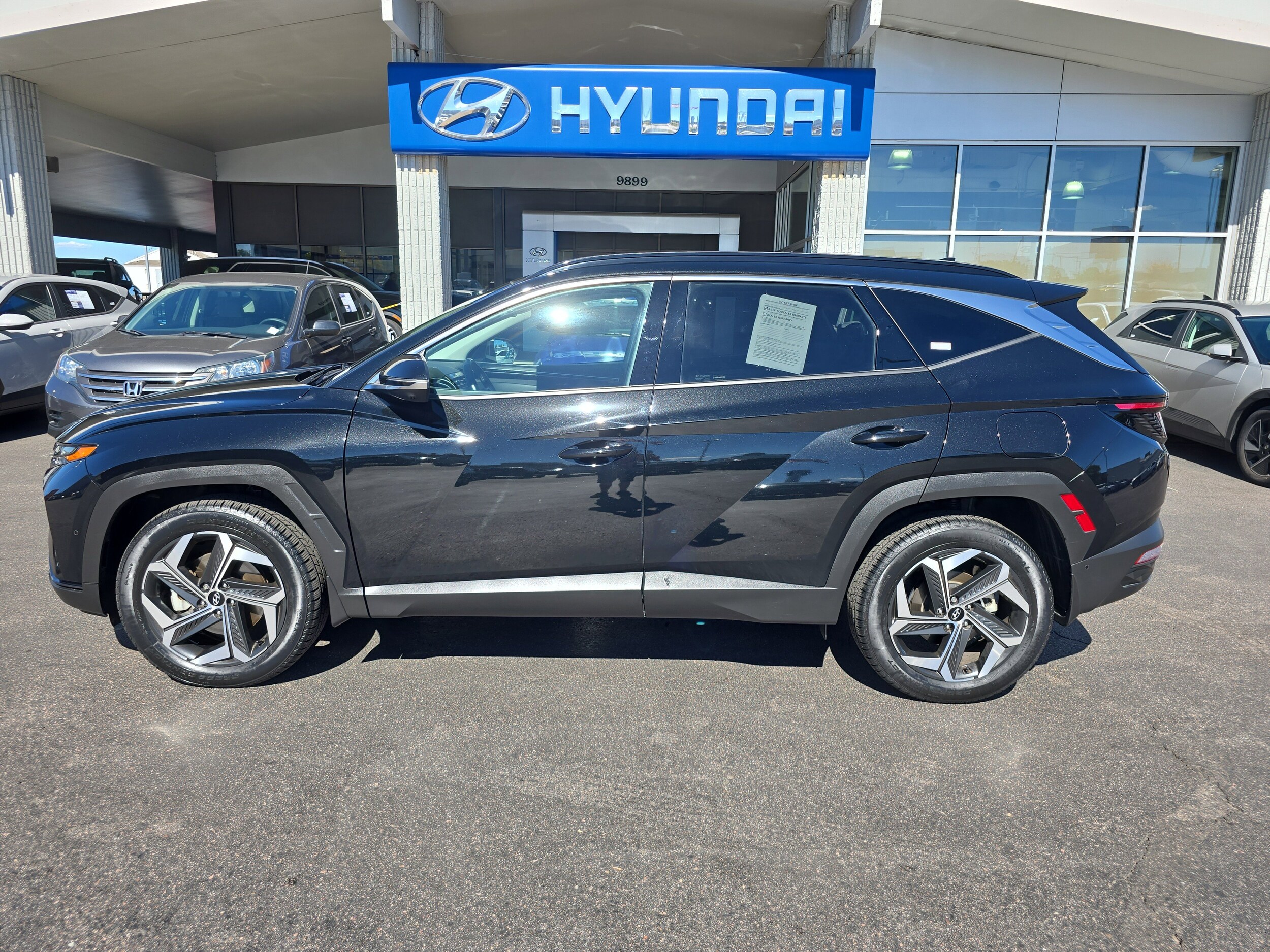 2023 Hyundai Tucson Limited photo 2