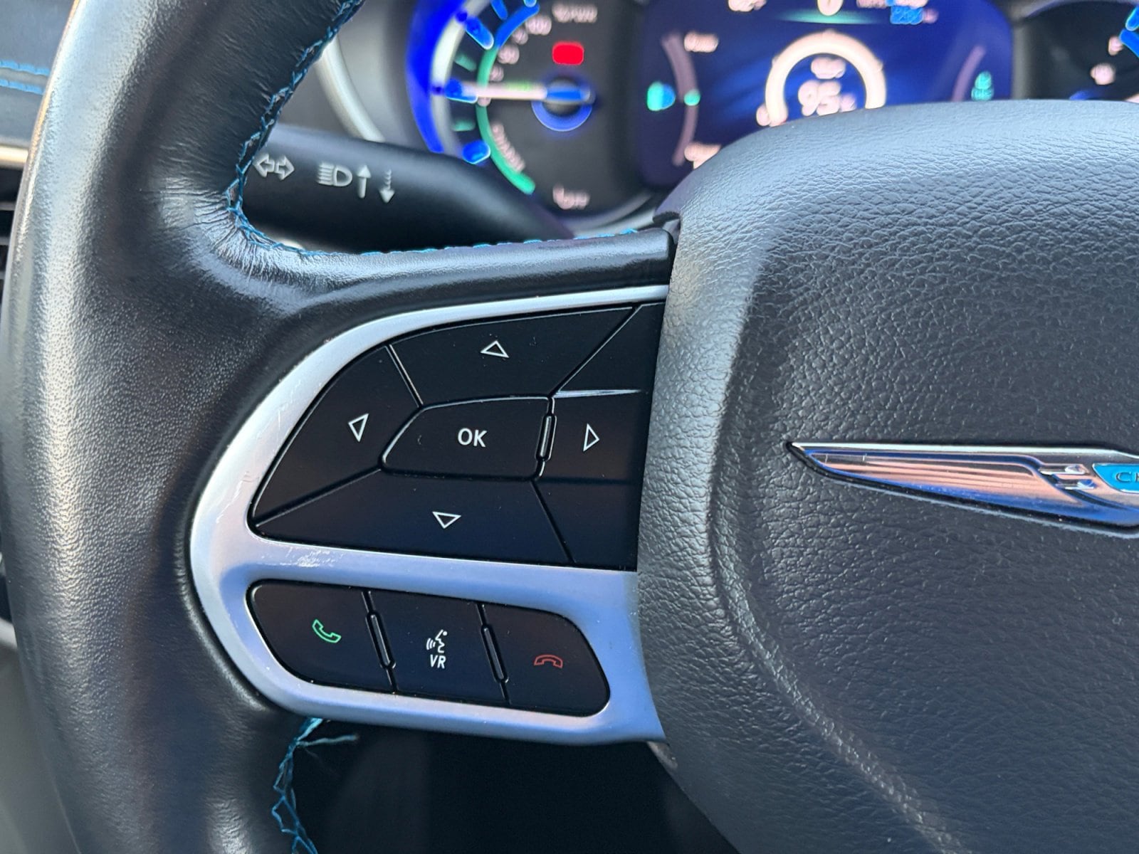 2021 Chrysler Pacifica Hybrid Touring - Photo 18