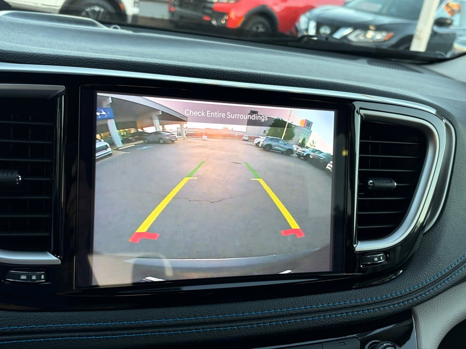 2021 Chrysler Pacifica Hybrid Touring - Photo 24