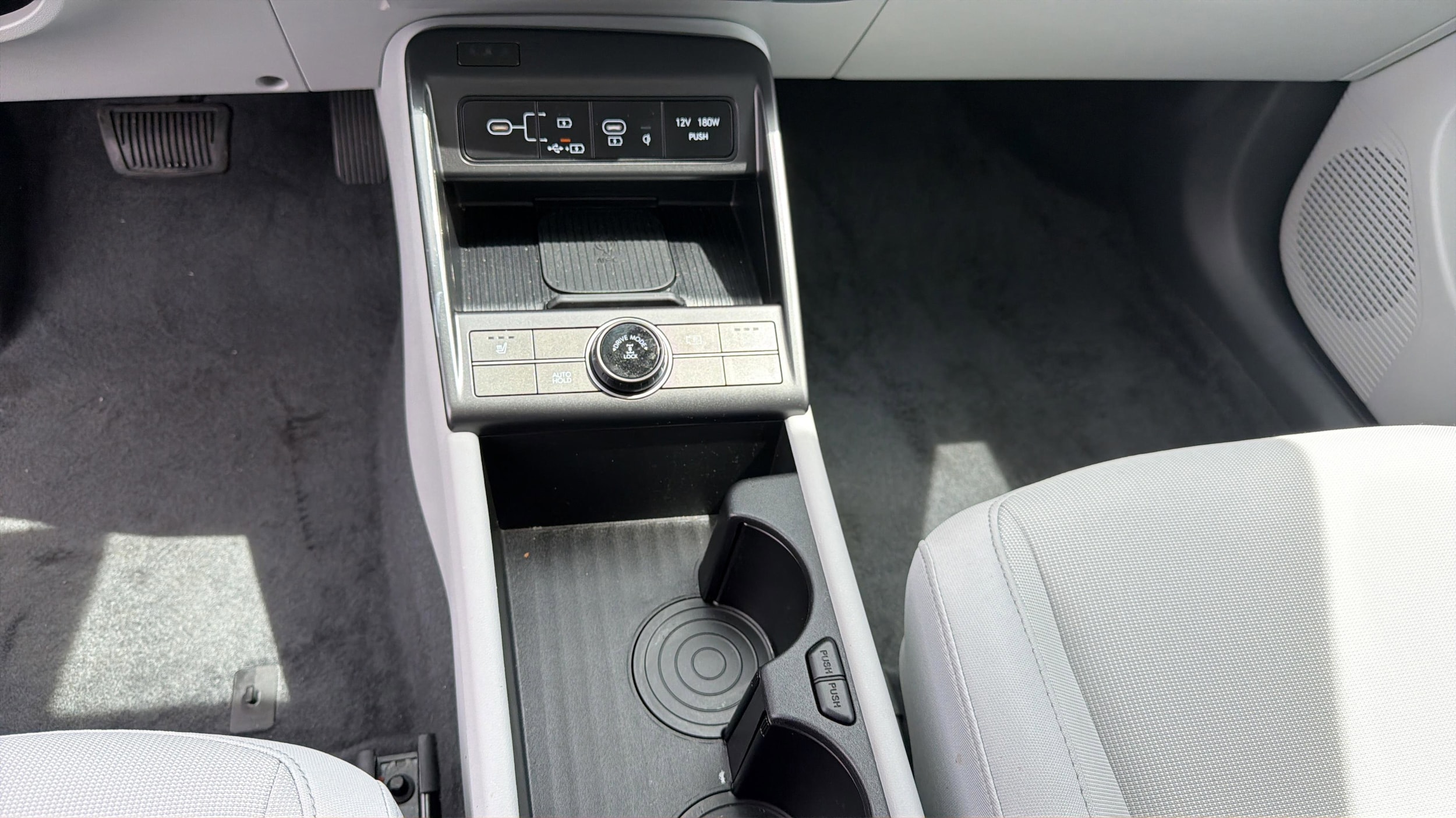 2025 Hyundai Kona SEL Convenience - Photo 14
