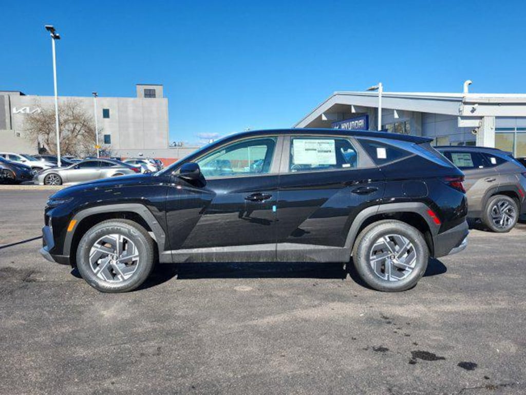 New 2026 Hyundai Tucson Hybrid Blue SUV