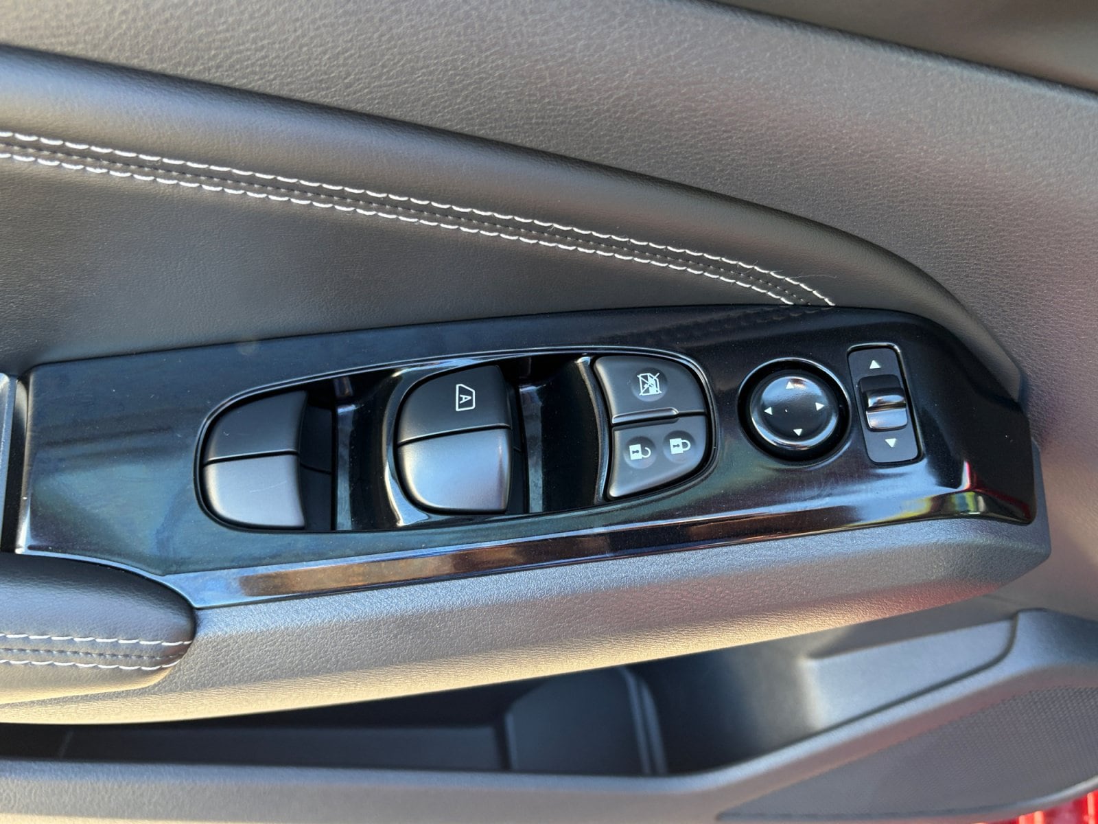 2023 Nissan Altima SV - Photo 13
