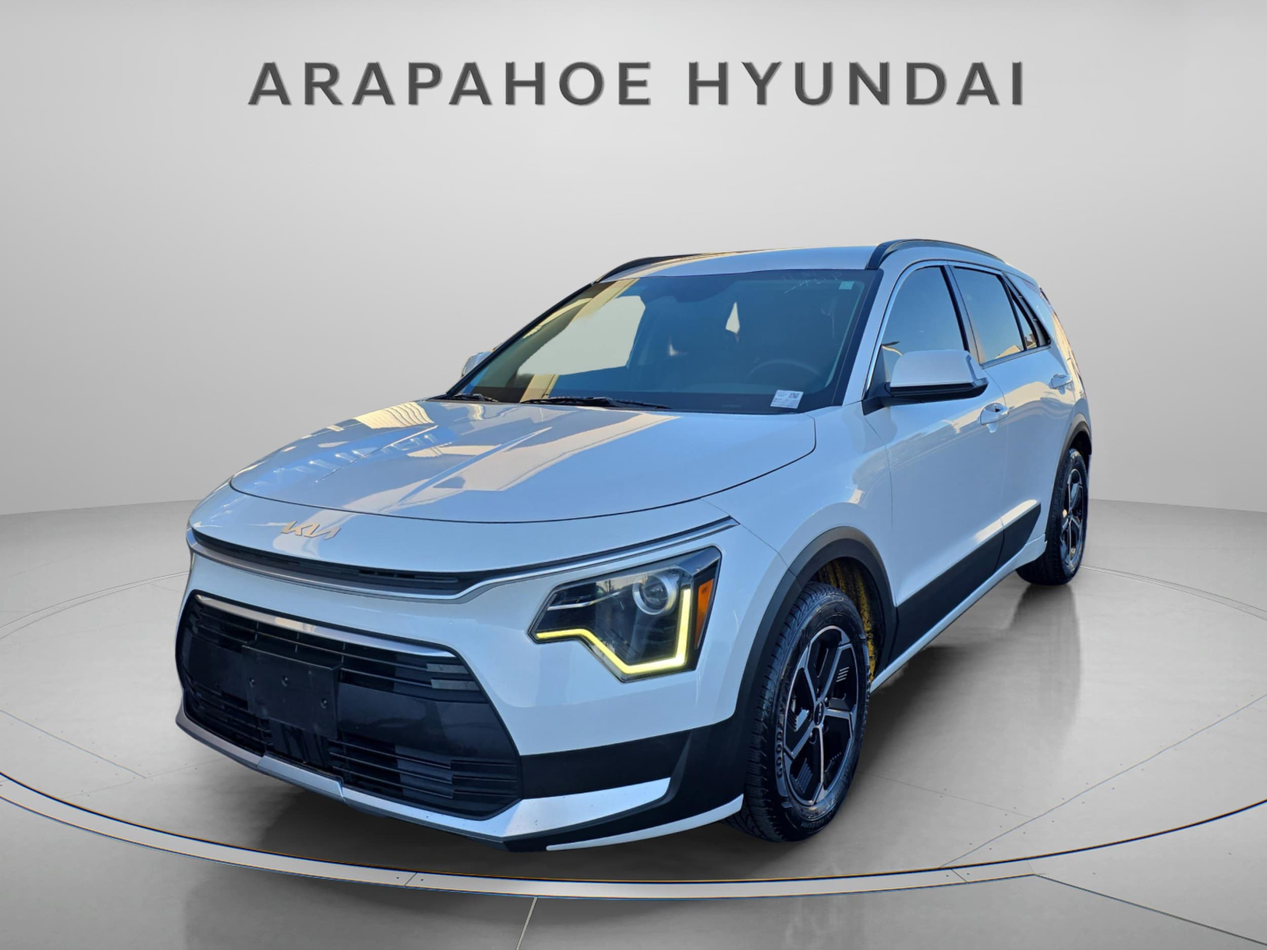 2023 Kia Niro EX's photo