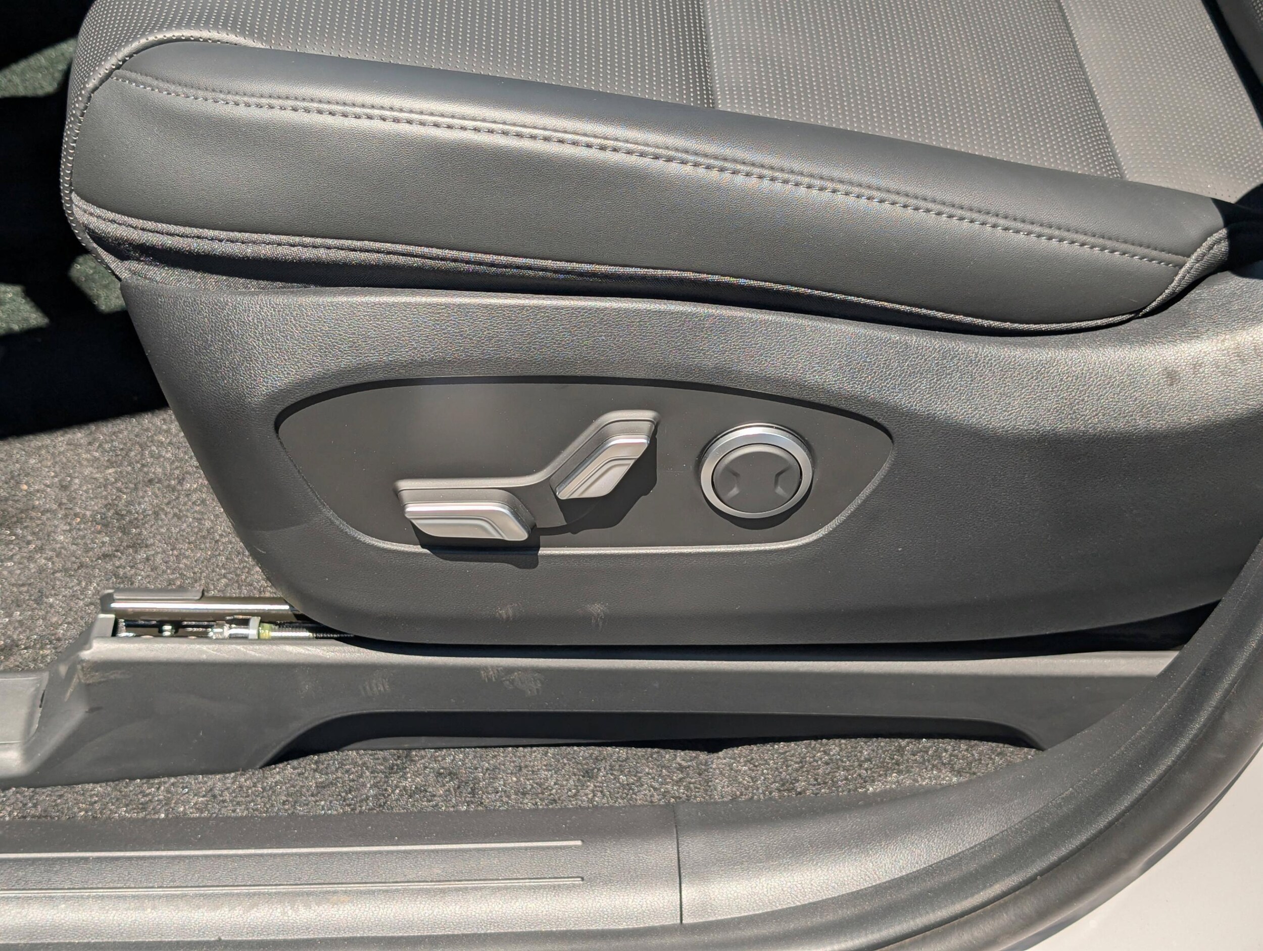 2026 Hyundai IONIQ 9 SEL - Photo 14