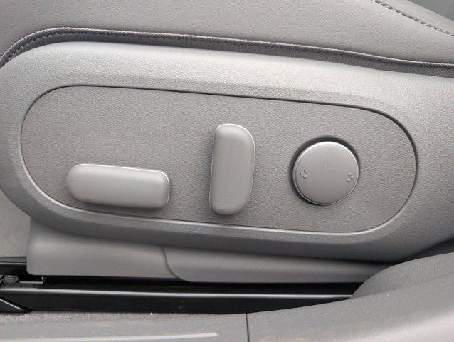 2025 Hyundai IONIQ 5 SEL - Photo 13