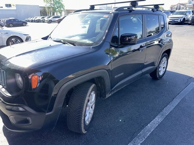 2017 Jeep Renegade Latitude 4x4's photo