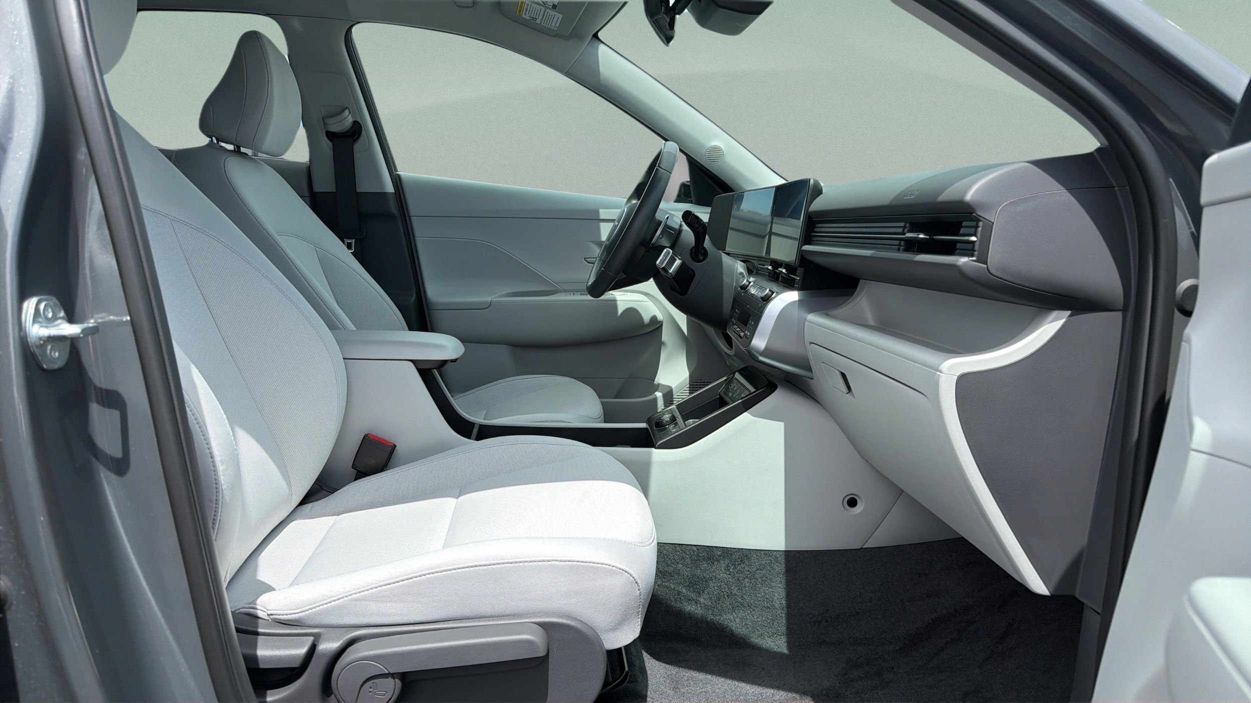 2025 Hyundai Kona SEL Convenience - Photo 24