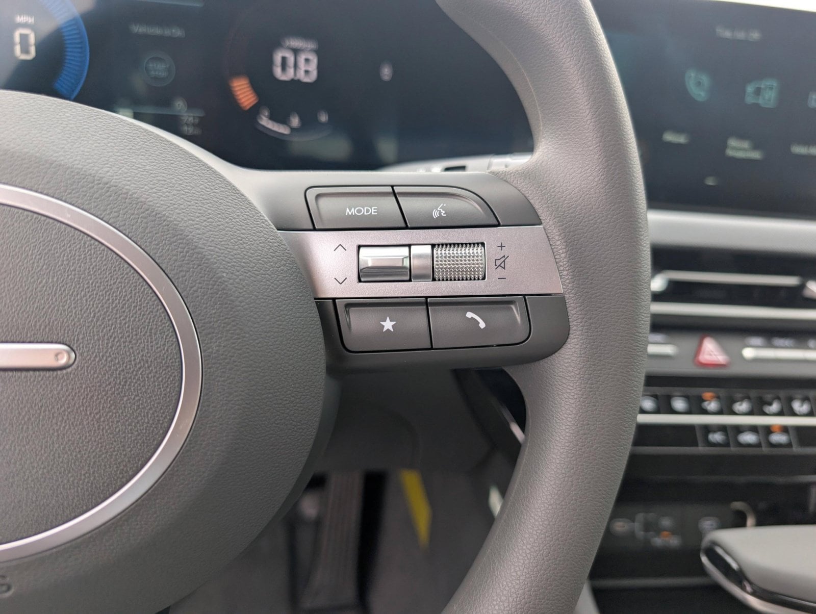 2025 Hyundai Sonata SE - Photo 25