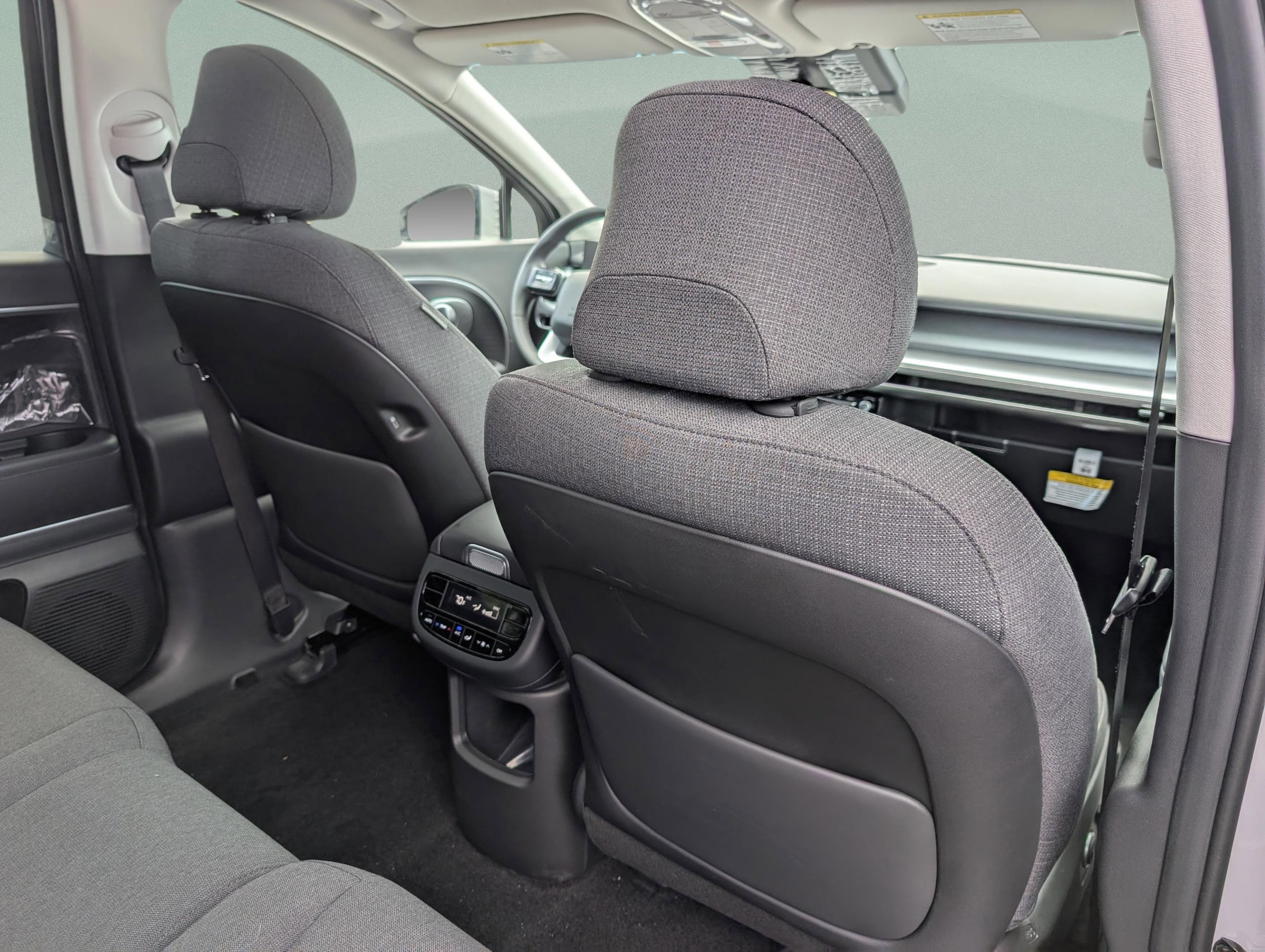 2026 Hyundai IONIQ 9 SE - Photo 23