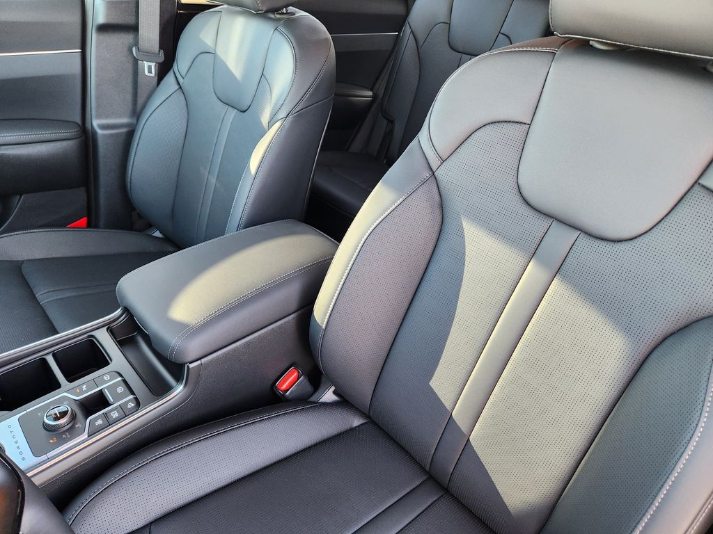 2026 Kia Sorento EX PHEV - Photo 9