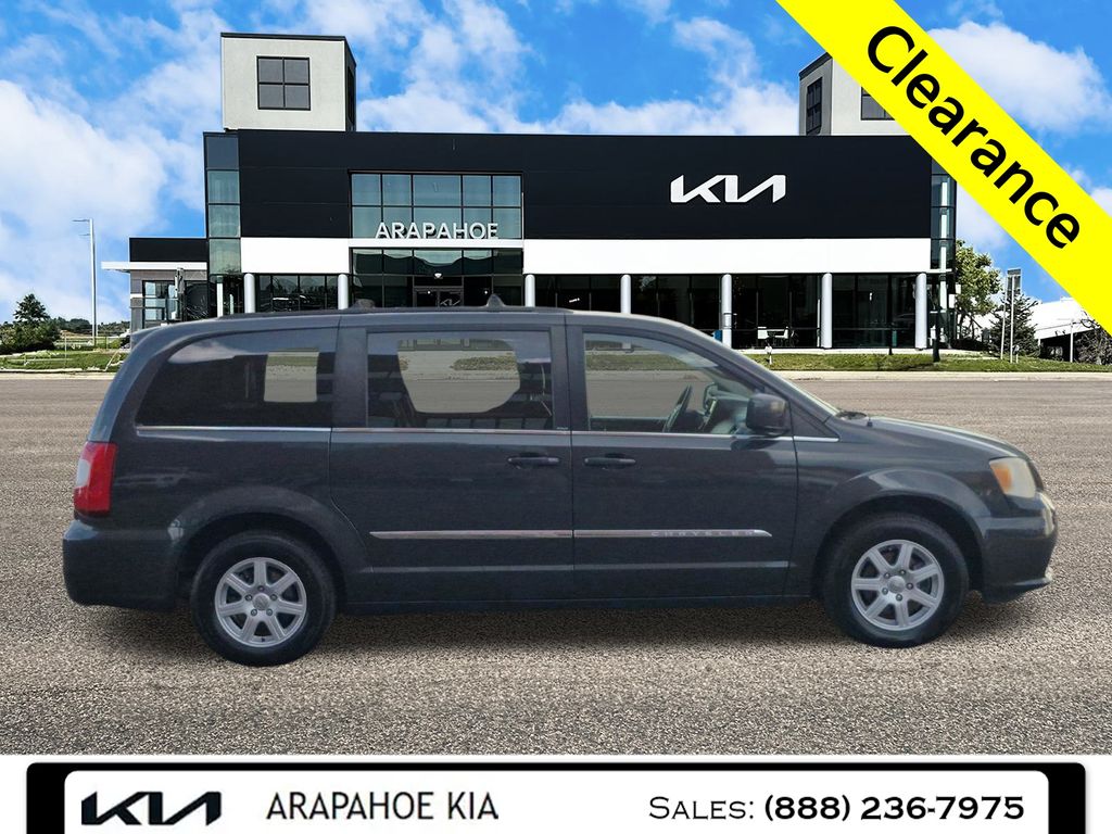2012 Chrysler Town & Country Touring