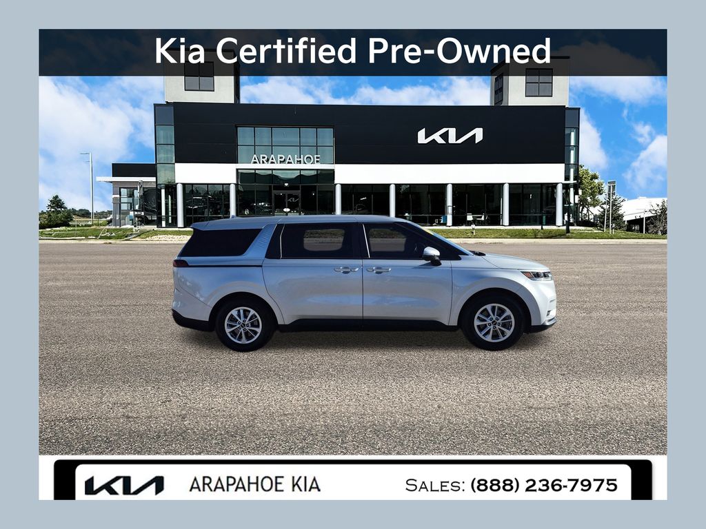 2023 Kia Carnival LX Seat Pkg's photo