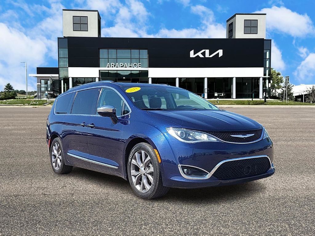 Used 2019 Chrysler Pacifica Limited with VIN 2C4RC1GG4KR576478 for sale in Centennial, CO