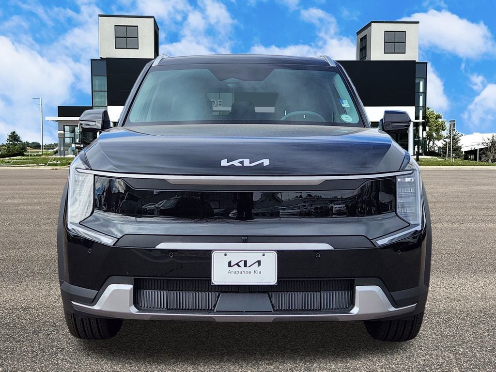 New 2026 Kia EV9 Wind SUV