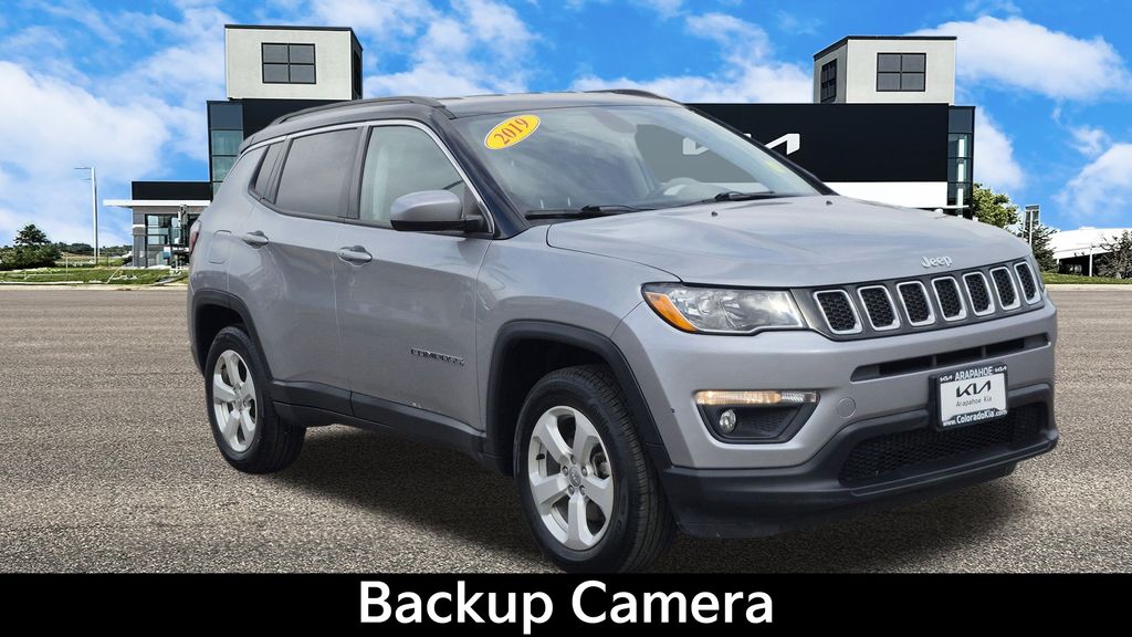 2019 Jeep Compass Latitude photo 2