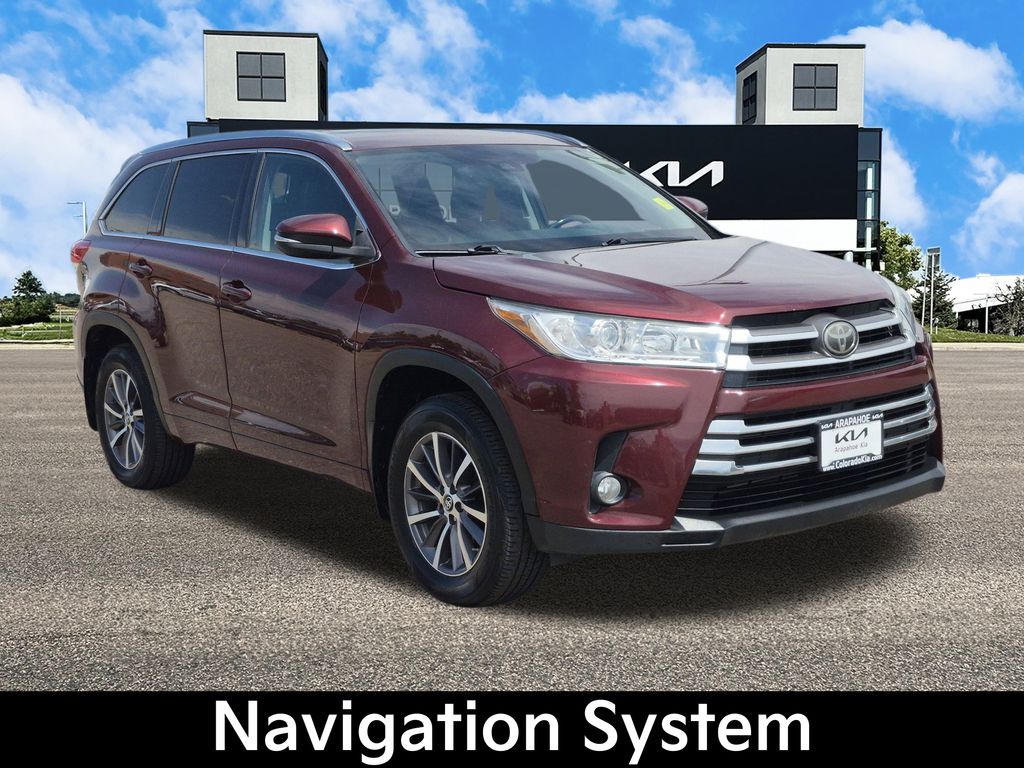 2018 Toyota Highlander XLE photo 2