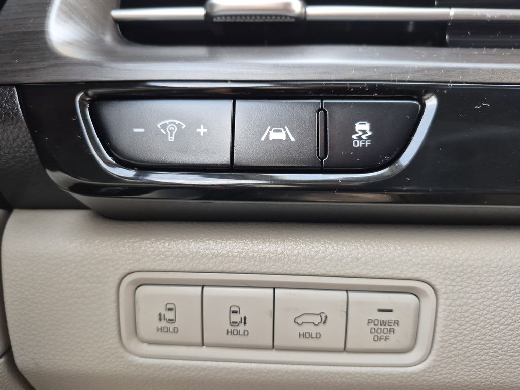 2023 Kia Carnival SX - Photo 28