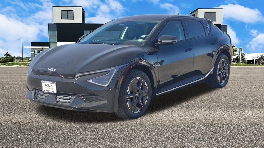 New 2025 Kia EV6 Wind SUV