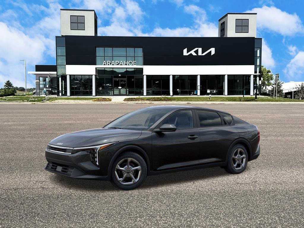New 2026 Kia K4 LXS Sedan