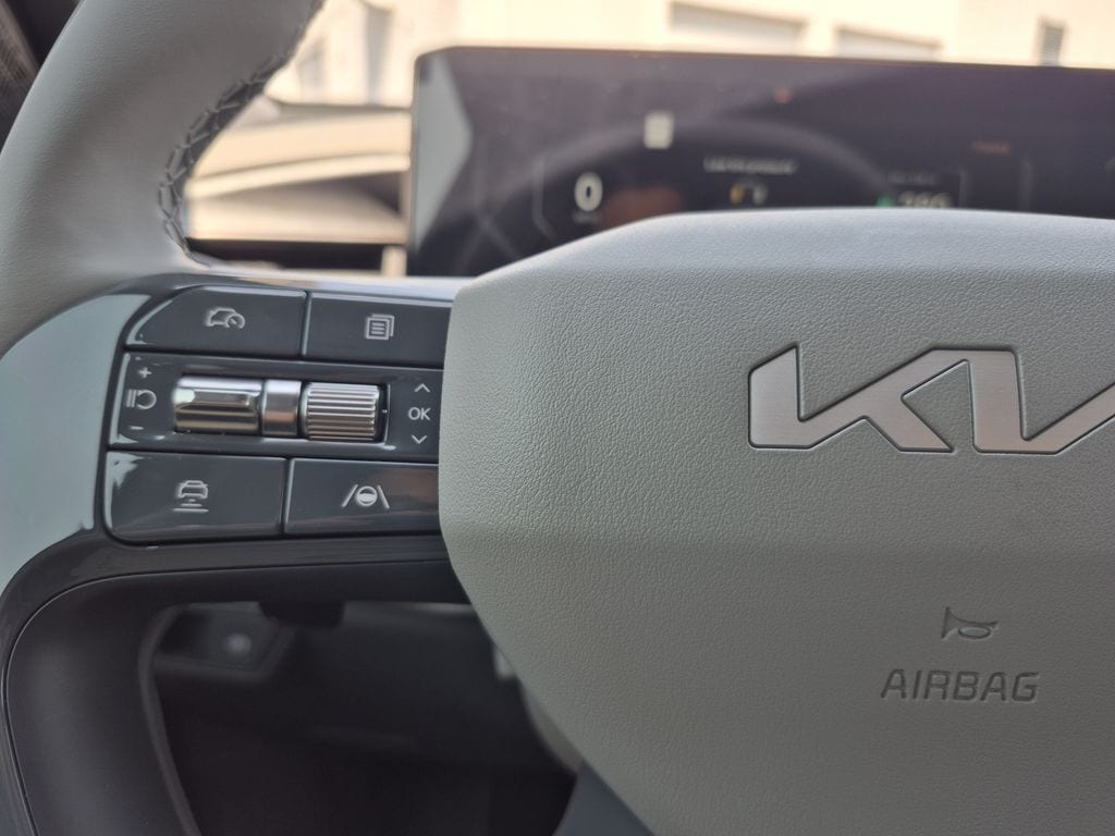 2026 Kia EV9 Wind - Photo 17