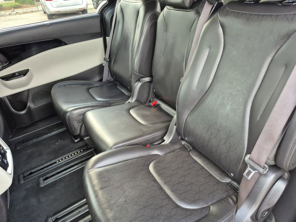 2023 Kia Carnival SX - Photo 13