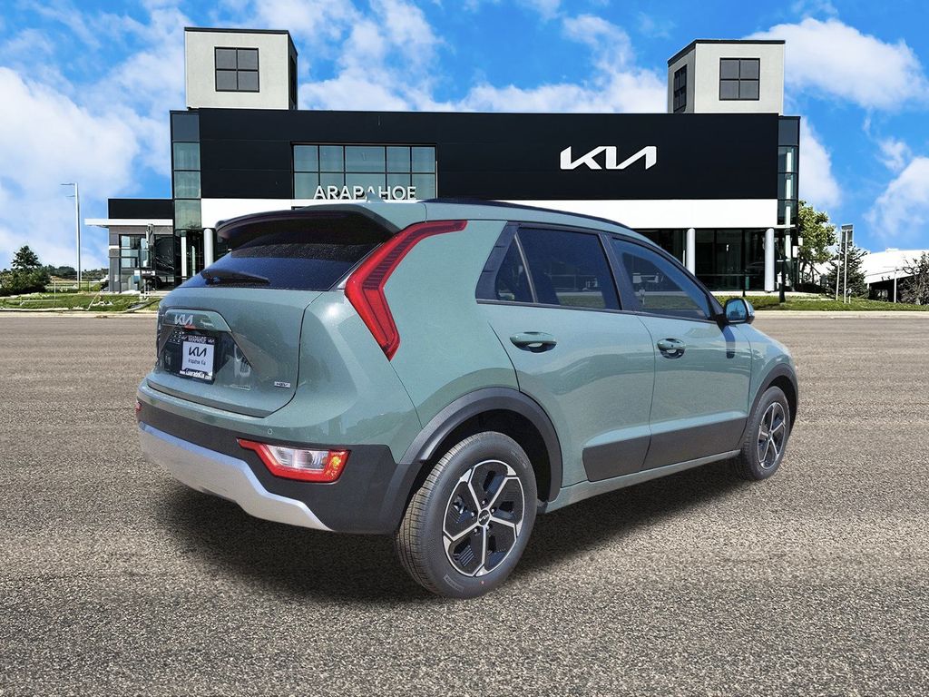 2025 Kia Niro EX photo 4