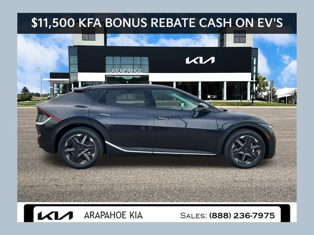 2025 Kia EV6 Light L/R's photo