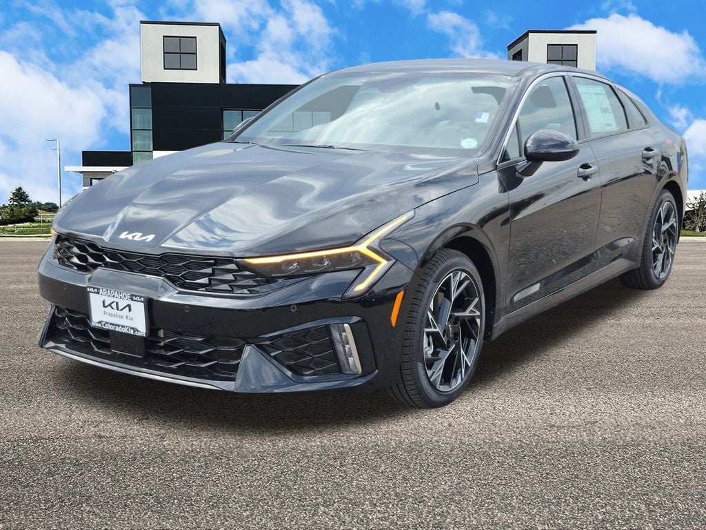 2025 Kia K4 GT-Line Turbo photo 3