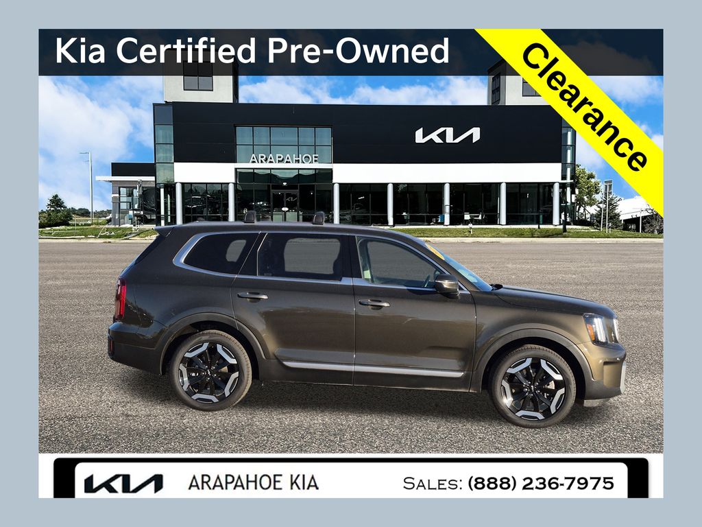 2025 Kia Telluride S's photo