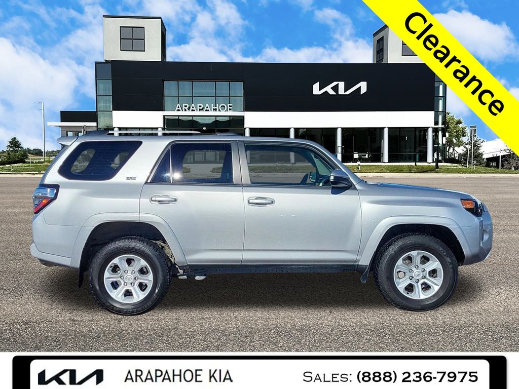 2023 Toyota 4Runner SR5