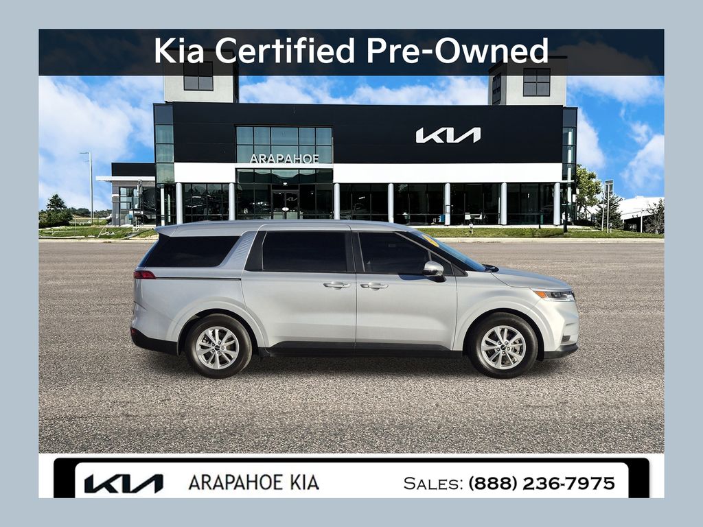 2023 Kia Carnival LX Seat Pkg's photo