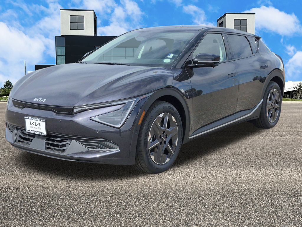 2025 Kia EV6 Light photo 3