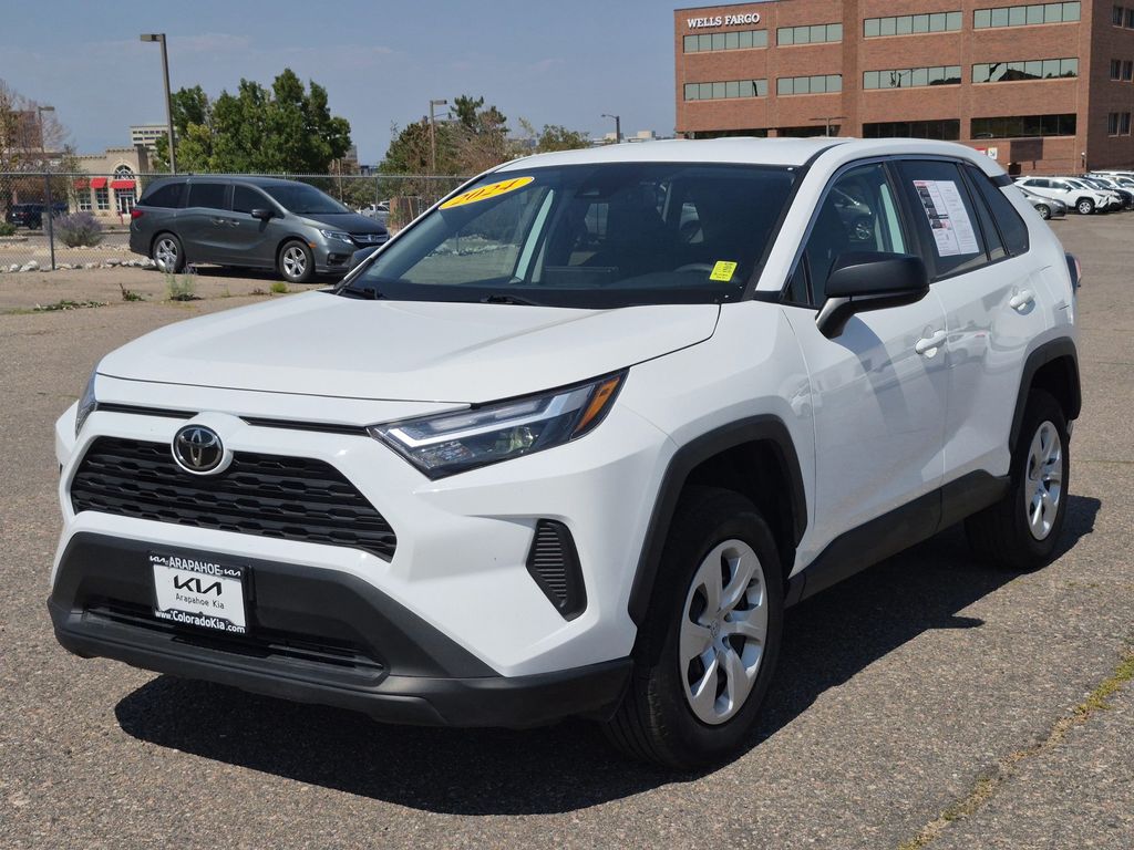 2024 Toyota RAV4 LE photo 3