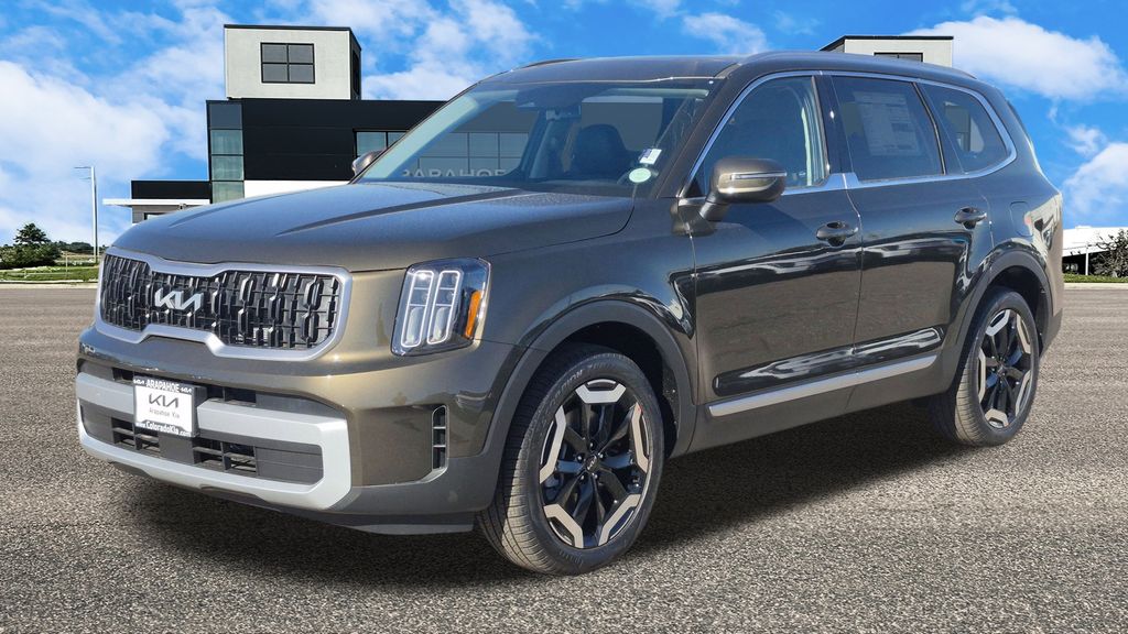 2025 Kia Telluride EX photo 4