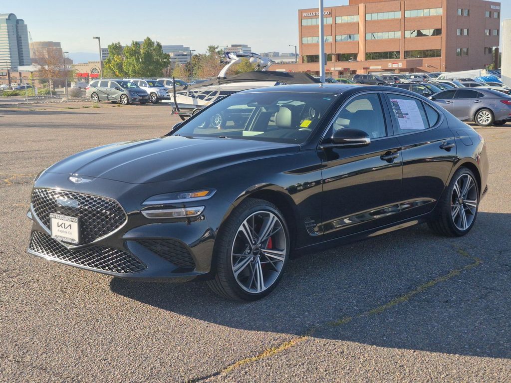 2025 Genesis G70 2.5T photo 3