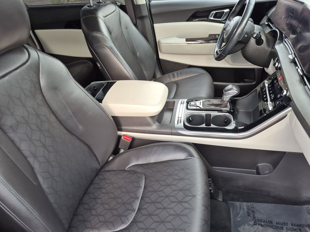 2023 Kia Carnival SX - Photo 17