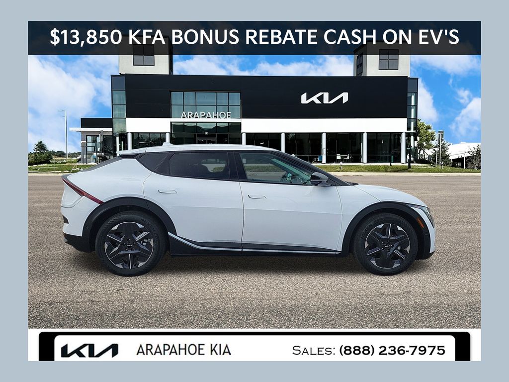2025 Kia EV6 Light L/R's photo