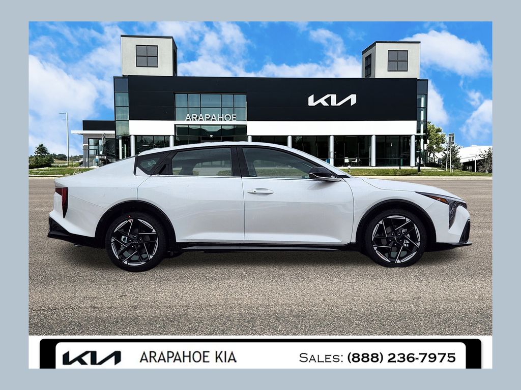 2025 Kia K4 GT-Line's photo