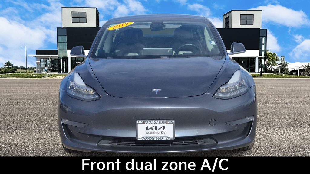 2019 Tesla Model 3 Long Range photo 3