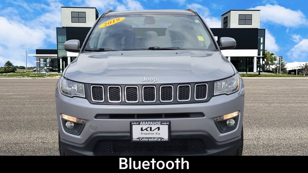 2019 Jeep Compass Latitude photo 3