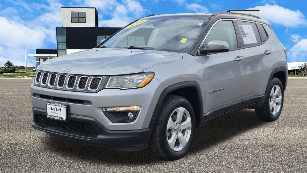 2019 Jeep Compass Latitude photo 4