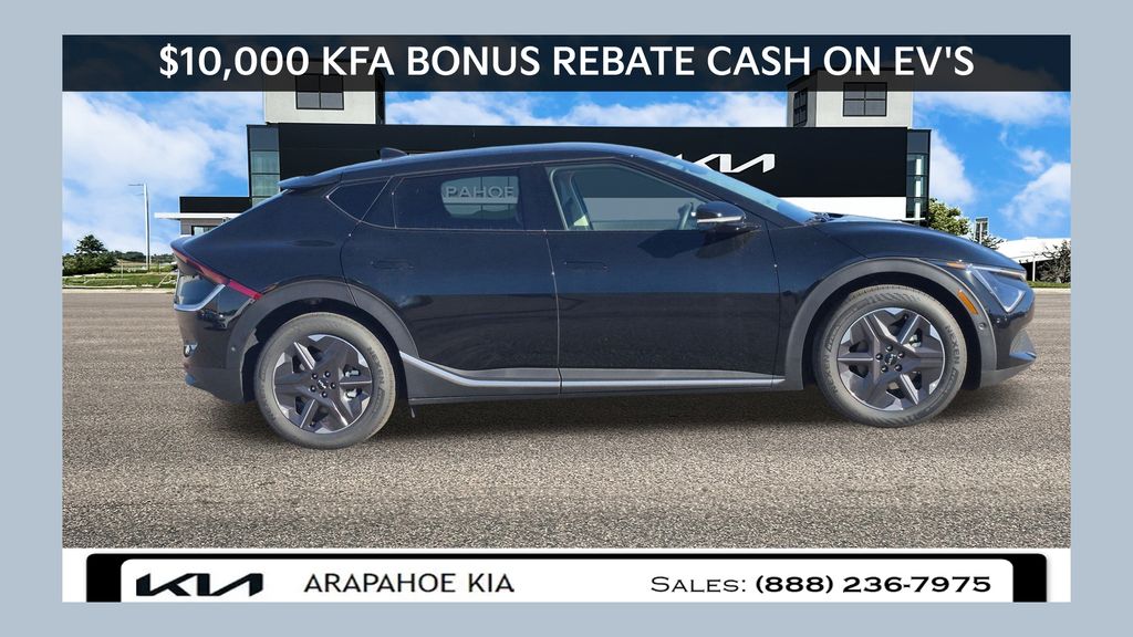 2025 Kia EV6 Light L/R's photo