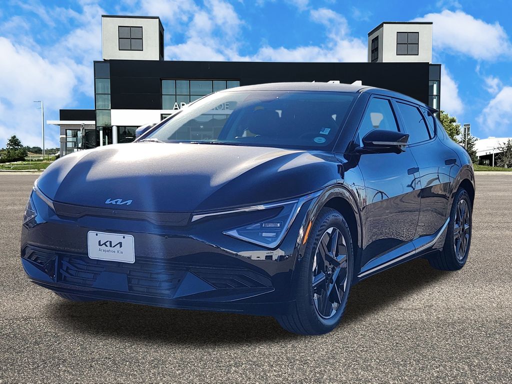 2025 Kia EV6 Wind photo 4