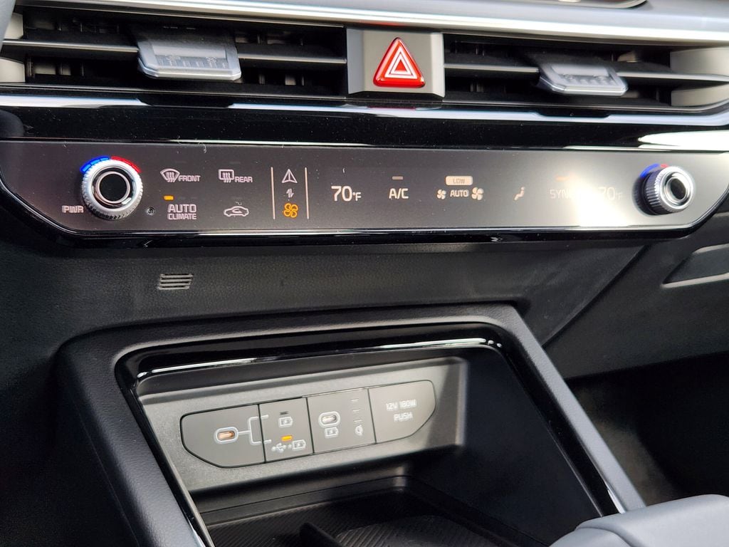 2026 Kia K5 GT-Line - Photo 22