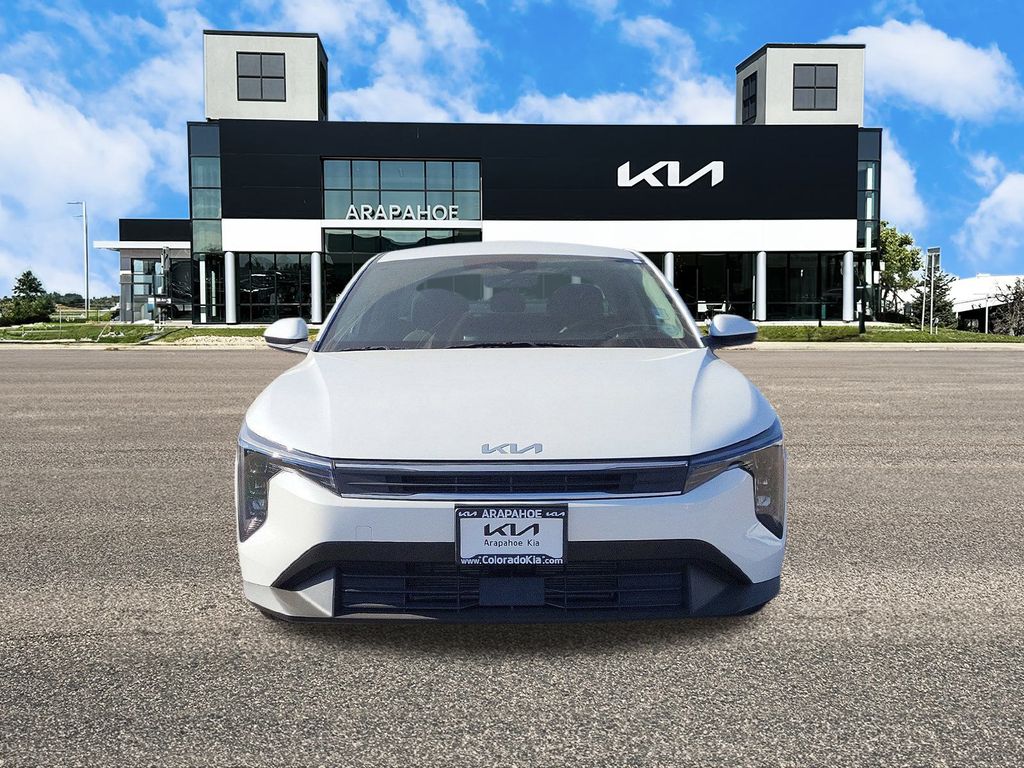 2025 Kia K4 LXS photo 3