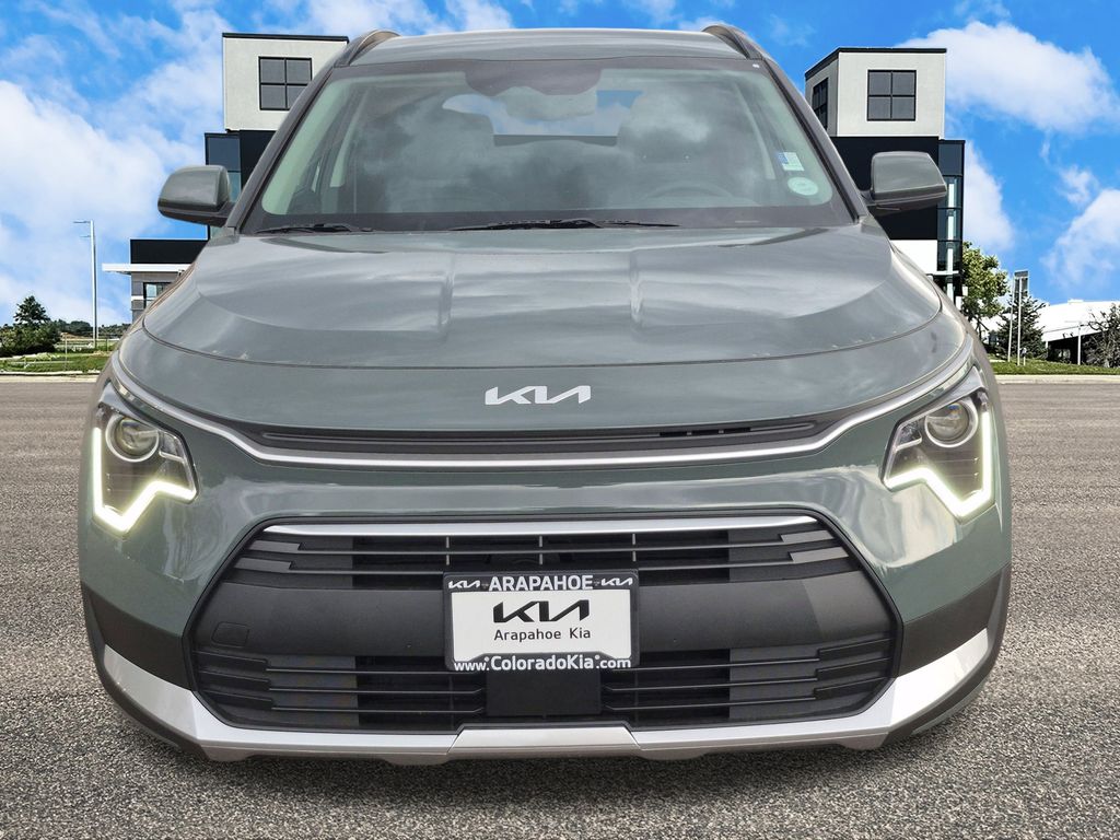 2025 Kia Niro EX photo 3