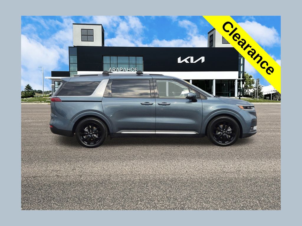 2023 Kia Carnival