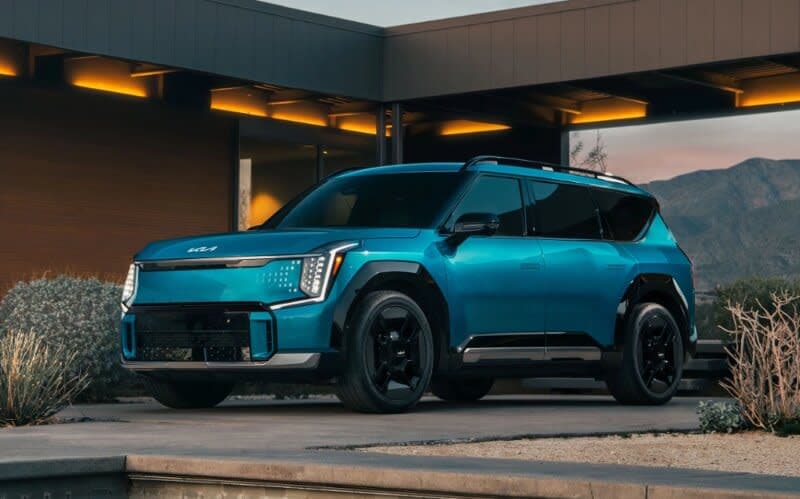 Arapahoe Kia - Kia EV9 named World's Best Car For 2024 by Women's Worldwide Car of The Year