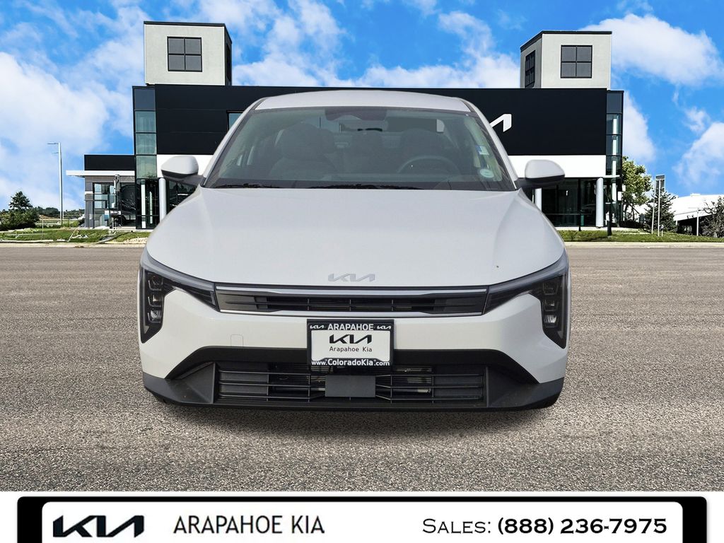 2025 Kia K4 LXS photo 3