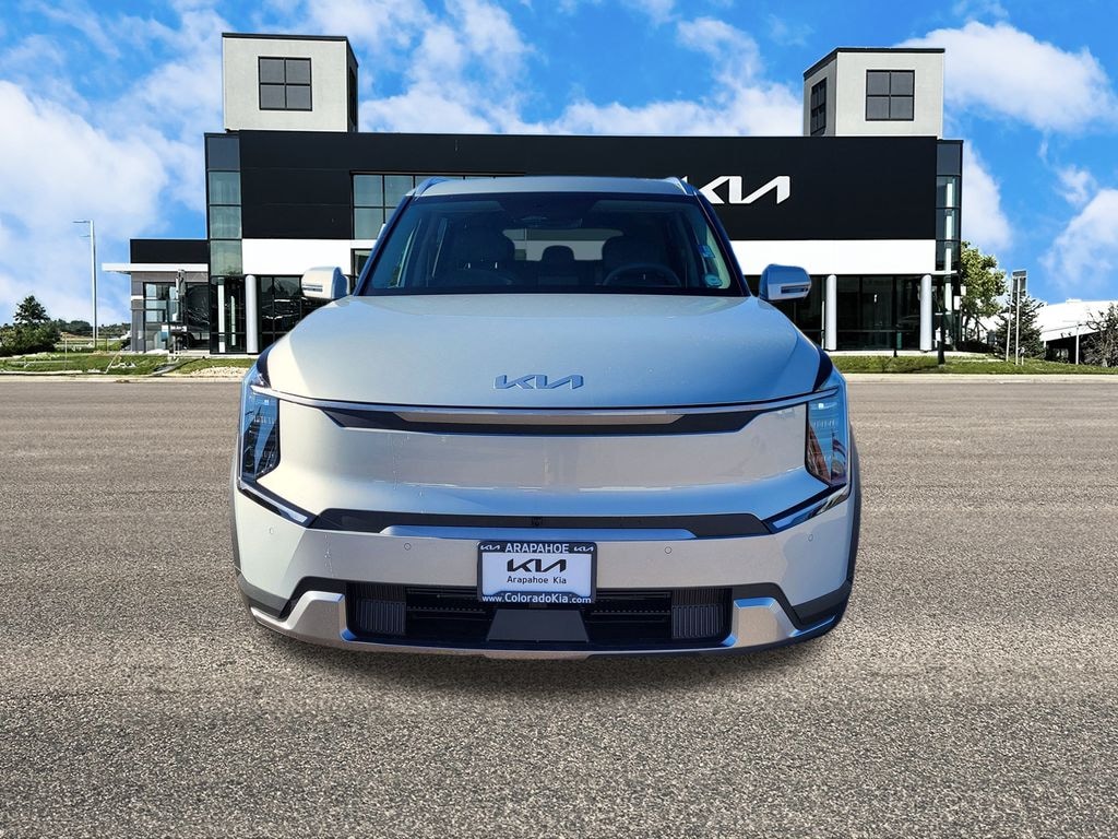 New 2026 Kia EV9 Wind SUV